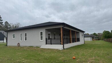219 Fox Chase Cir in Hot Springs National Park, AR - Building Photo - Building Photo