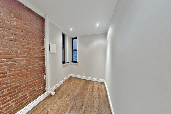 219 E 23rd St in New York, NY - Building Photo - Building Photo