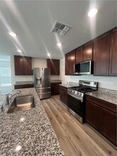 6869 Calvitero St in Las Vegas, NV - Building Photo - Building Photo