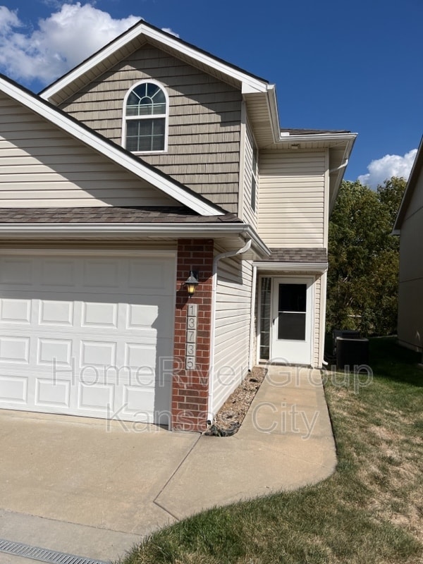 property at 13735 Post Oak Ln