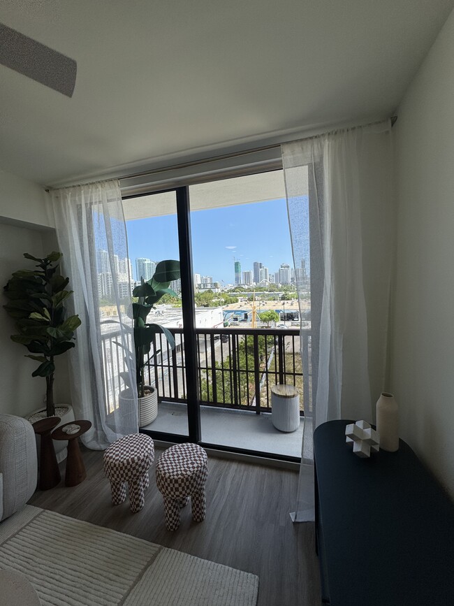 56 NE 29th St, Unit A1 in Miami, FL - Foto de edificio - Building Photo