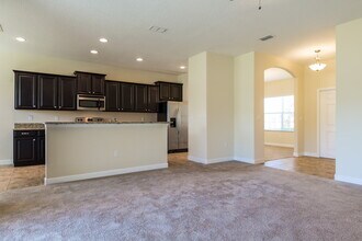 4723 Coppola Dr in Mount Dora, FL - Foto de edificio - Building Photo