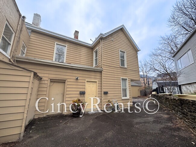 3540 Columbia Pky, Unit 3 in Cincinnati, OH - Building Photo - Building Photo