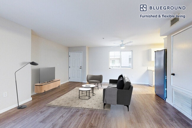 18425 Malden St in Los Angeles, CA - Building Photo - Building Photo