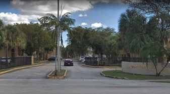 7423 SW 152nd Ave, Unit 0 in Miami, FL - Building Photo