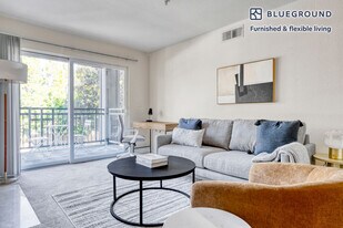 1220 N Fair Oaks Ave in Sunnyvale, CA - Building Photo