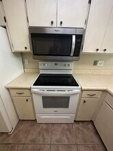 273 E Vía Terrenal in Green Valley, AZ - Building Photo - Building Photo