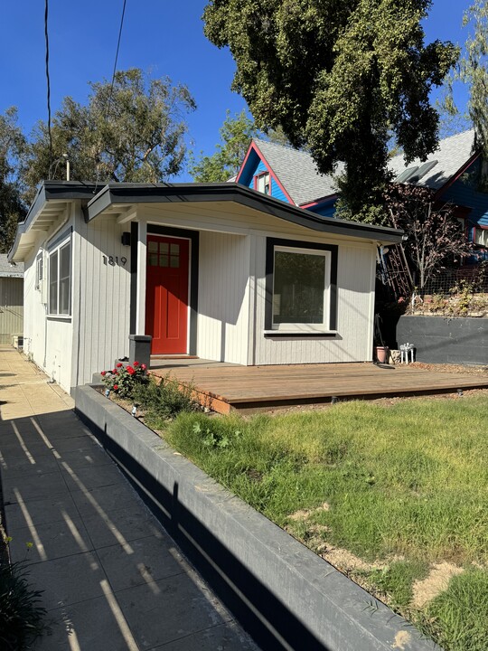 1819 N Alvarado St, Unit 1819 in Los Angeles, CA - Foto de edificio