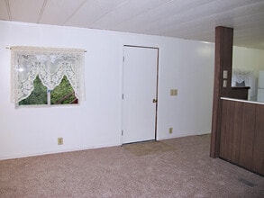 3210 Whitney Dr in Oak Harbor, WA - Building Photo - Building Photo