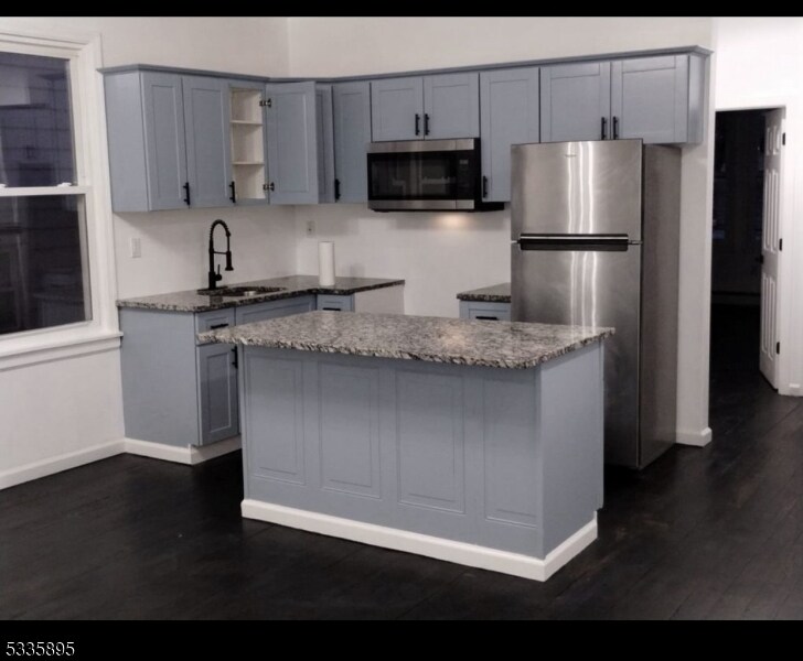 156 Myrtle Ave-Unit -1 in Irvington, NJ - Building Photo