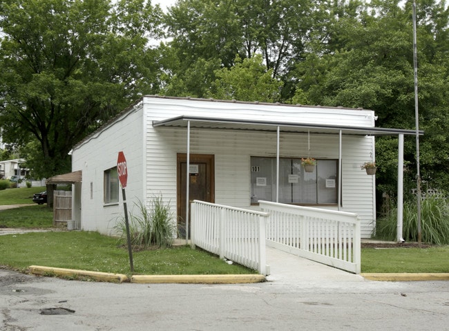 Brookside Estates Mobile Home Community in Fenton, MO - Foto de edificio - Building Photo