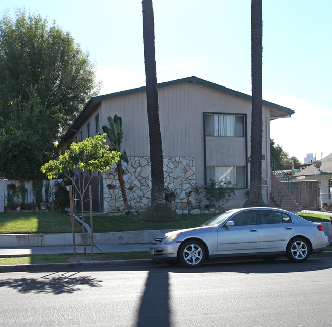 6068 Fayette St in Los Angeles, CA - Foto de edificio - Building Photo