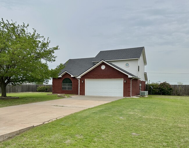 property at 4 Havenshire Cir
