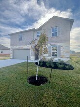 14426 Daphne Bnd in San Antonio, TX - Building Photo - Building Photo