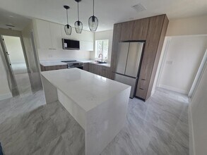 2615 NW 62nd Ave in Margate, FL - Building Photo - Building Photo