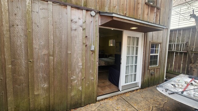 property at 2317 Southgate Blvd