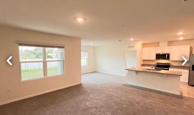 2073 Doe Run Dr in Davenport, FL - Building Photo - Building Photo