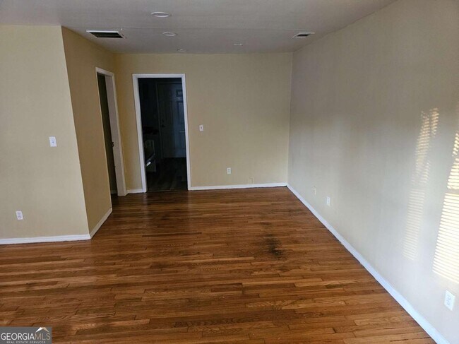 3223 Tulip Dr in Decatur, GA - Building Photo - Building Photo