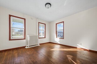 294 Bellevue St in Hartford, CT - Building Photo