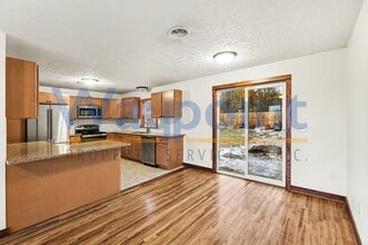 1820 S Greenville Rd in Greenville, MI - Building Photo - Building Photo