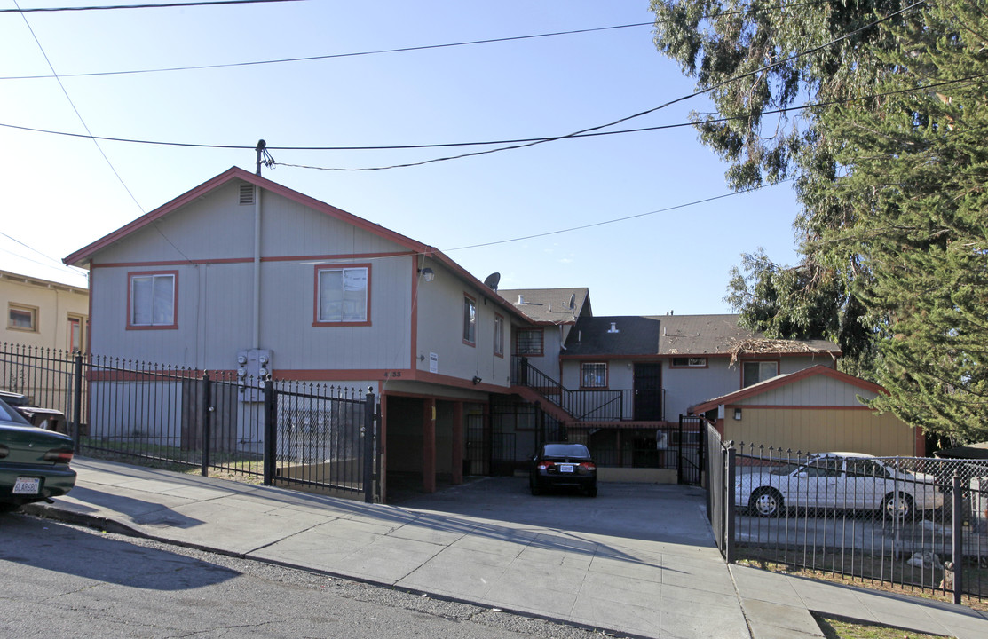 4633 Fairfax Ave in Oakland, CA - Building Photo