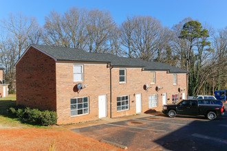 Hillandale in Concord, NC - Building Photo - Building Photo