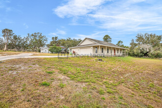 14916 Johns Lake Rd in Clermont, FL - Building Photo - Building Photo