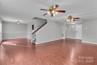 8702 Wood Sorrel Ct in Matthews, NC - Building Photo - Building Photo