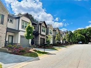 property at 2909 Ridgeview Dr