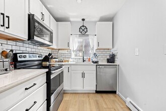 549 Adams St in Boston, MA - Building Photo - Building Photo