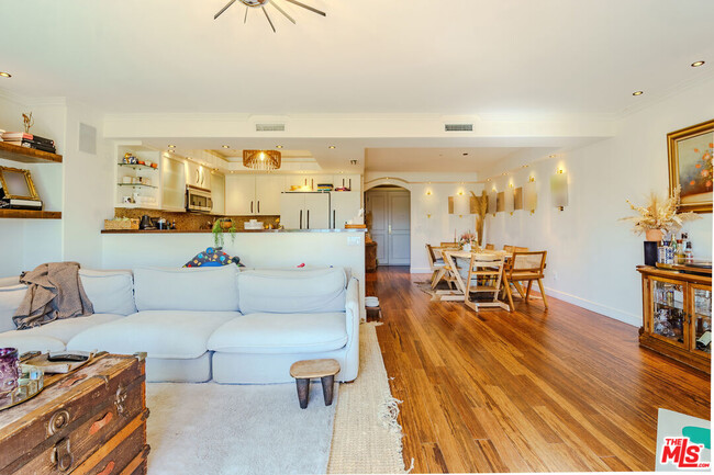 1278 S Camden Dr in Los Angeles, CA - Building Photo - Building Photo