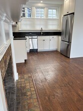 21 S Clinton St, Unit First Floor in Doylestown, PA - Building Photo - Building Photo