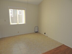 430 Ohio Ave in Long Beach, CA - Building Photo - Building Photo