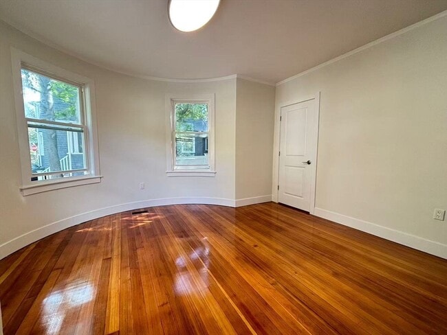 391 Linwood Ave in Newton, MA - Building Photo - Building Photo
