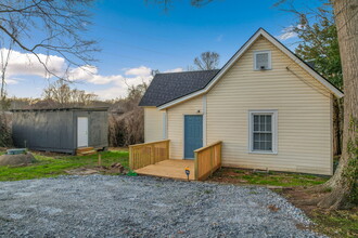 1 Cardwell St in Greenville, SC - Foto de edificio - Building Photo