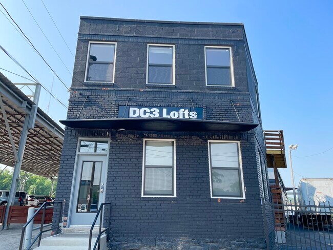 1211 W 27th St in Kansas City, MO - Building Photo - Building Photo