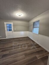 907 N Rouse St in Pittsburg, KS - Building Photo - Building Photo