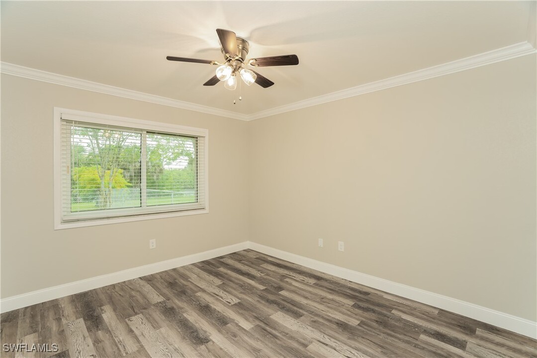 4599 Mongite Rd in North Port, FL - Foto de edificio