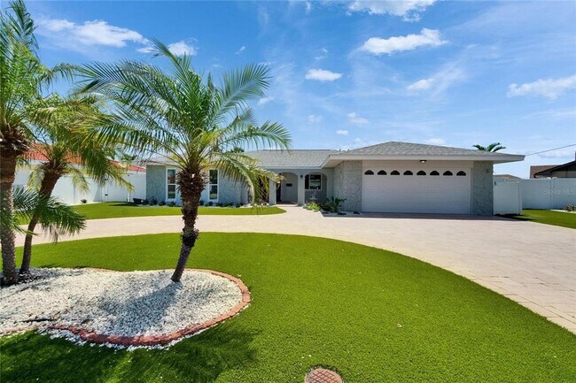 1492 Sea Gull Dr S in St. Petersburg, FL - Building Photo - Building Photo