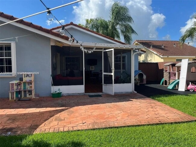 8539 SW 211th Terrace in Cutler Bay, FL - Building Photo - Building Photo