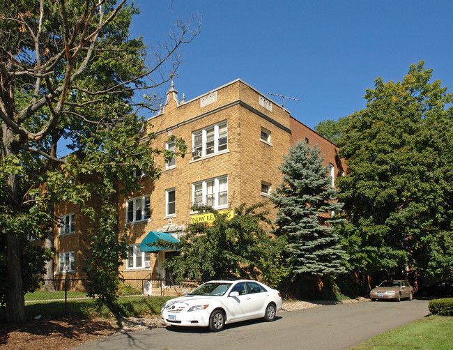 656-658 Farmington Ave in Hartford, CT - Building Photo - Building Photo