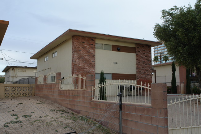 3341 Brussels St in Las Vegas, NV - Building Photo - Building Photo