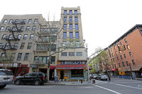 130 E 7th St in New York, NY - Foto de edificio - Building Photo