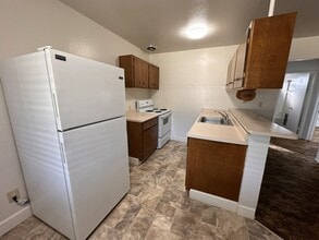 930 Paiute Ln in Susanville, CA - Building Photo - Building Photo