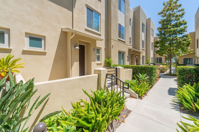 5545 Ocean in Hawthorne, CA - Building Photo - Building Photo