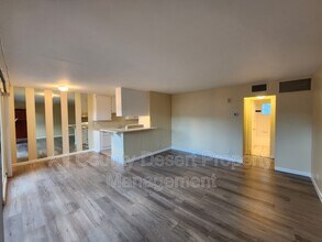 550 El Cielo Rd, Unit Unit 2 in Palm Springs, CA - Building Photo - Building Photo