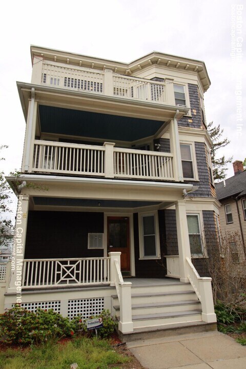 12 Becket St, Unit 1 in Boston, MA - Building Photo