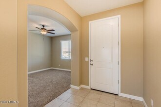 41329 W Curtis Ln in Maricopa, AZ - Building Photo - Building Photo