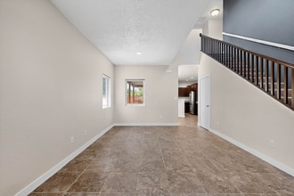 5277 Via del Cielo Ln in Santa Fe, NM - Building Photo - Building Photo