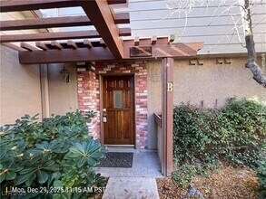 3251 Dawnflower St in Las Vegas, NV - Building Photo - Building Photo